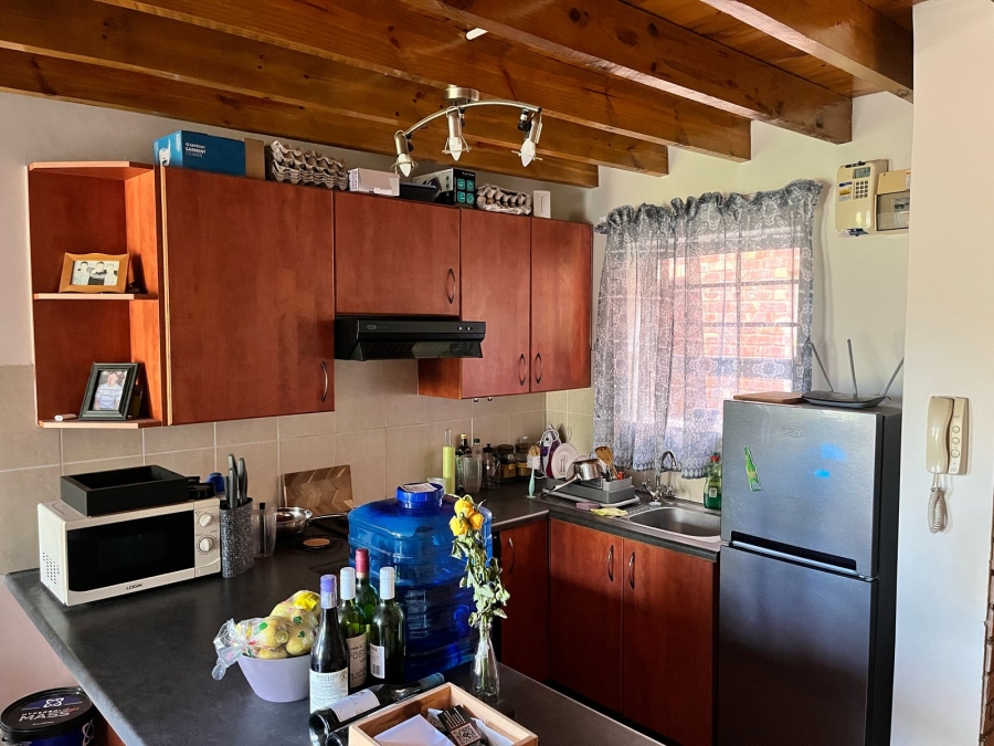 To Let 1 Bedroom Property for Rent in Walmer Eastern Cape